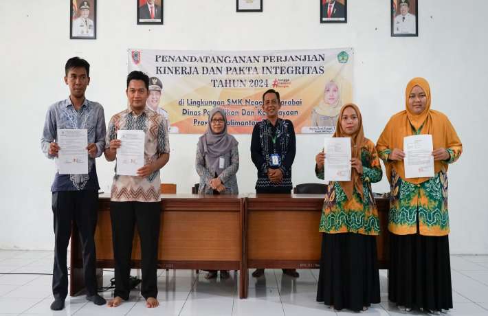 Penandatanganan Perjanjian Kinerja dan Pakta Integritas SMK Negeri 1 Barabai Tahun 2024